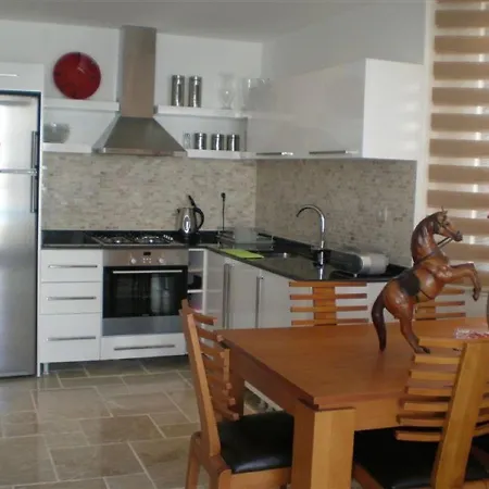 Сasa de vacaciones Belek 3 Bed Villa In Secure Gated Community *